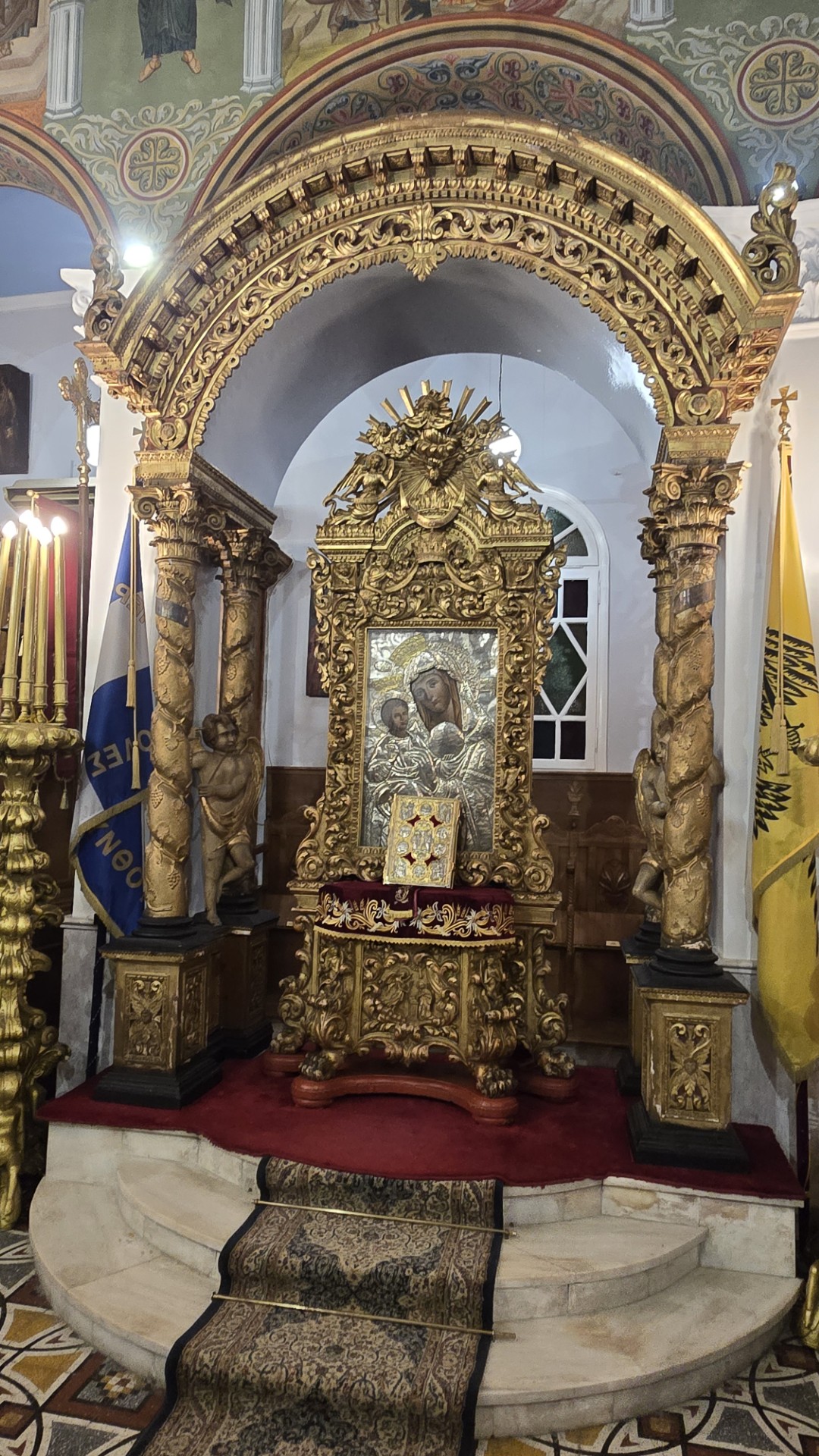 H Λιτανεία της Παναγίας τση Λαουρένταινας στην Αγία Τριάδα!