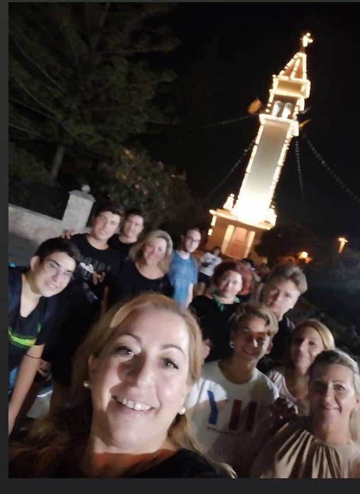 Πεζοπορώντας για τον Άγιο…